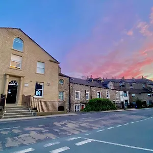 https://the-coach-house-skipton.yorkshirehotels.net