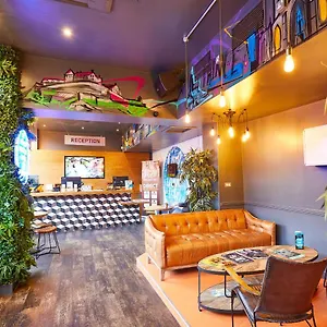 https://st-christophers-edinburgh-old-town.edinburghhotelsuk.org